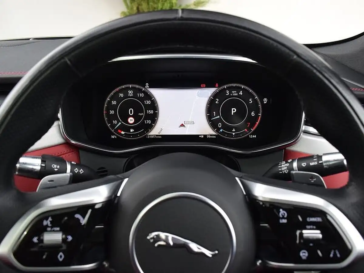 2021-jaguar-f-pace-20-p250-r-dynamic-se-big-16