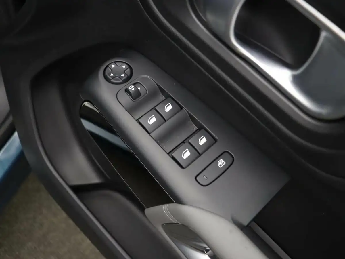 2020-citroen-c5-aircross-15bluehdi-flair-plus-eat8-big-15