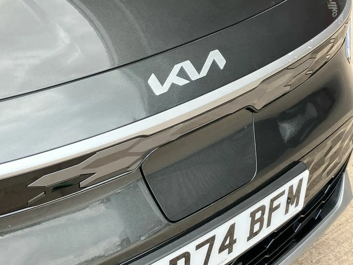 2024-kia-niro-ev-e-2-big-23