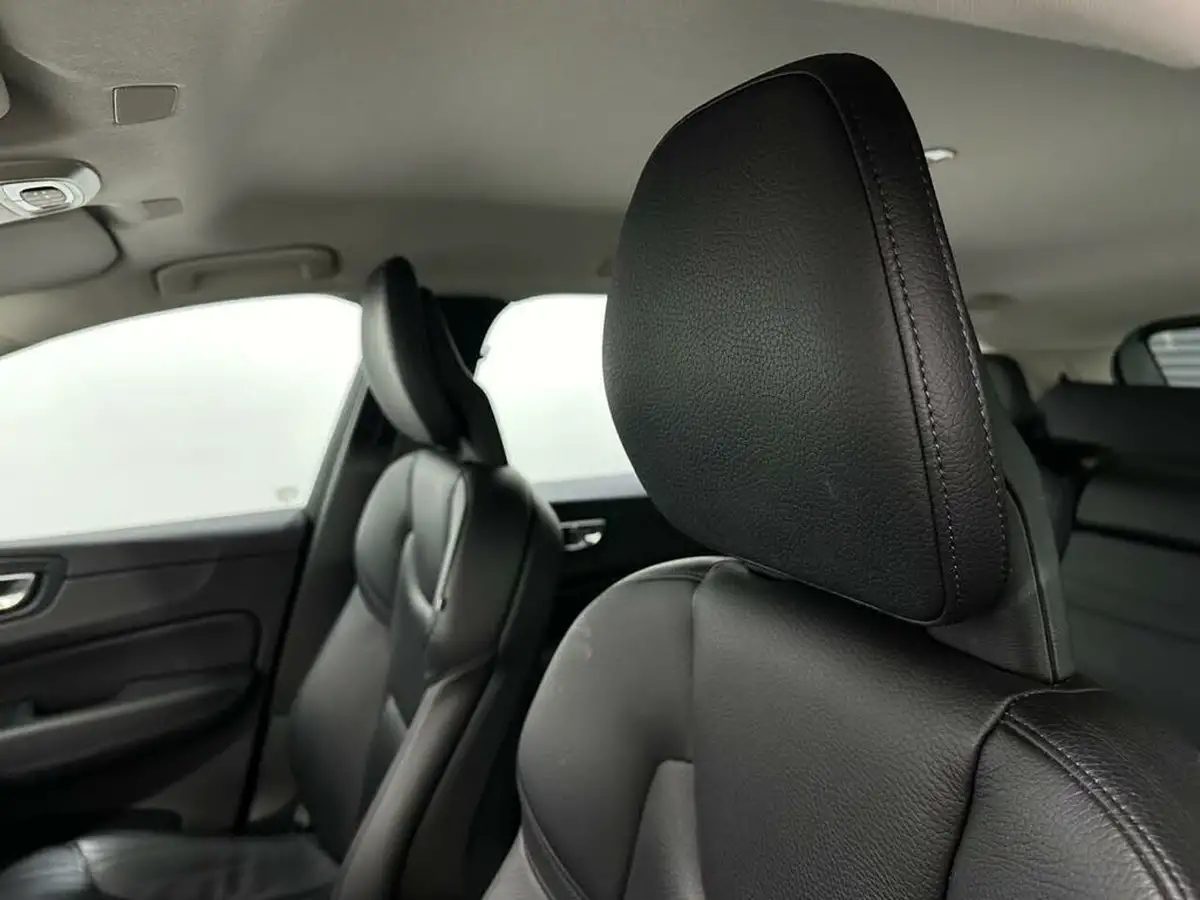 2017-volvo-xc60-20td-d4-momentum-pro-geartronic-big-34