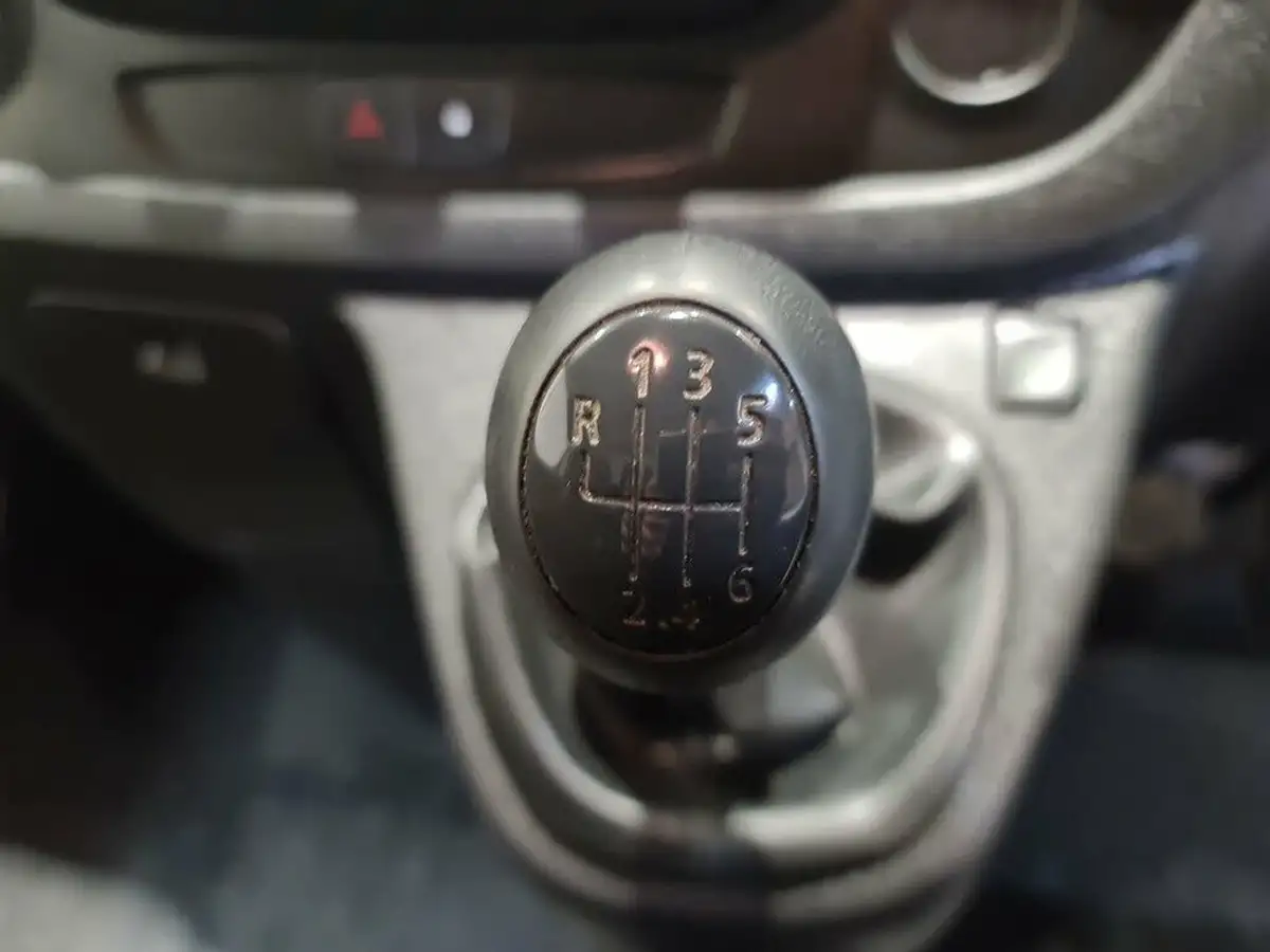 2019-renault-trafic-16dci-lh29-125-business-big-29