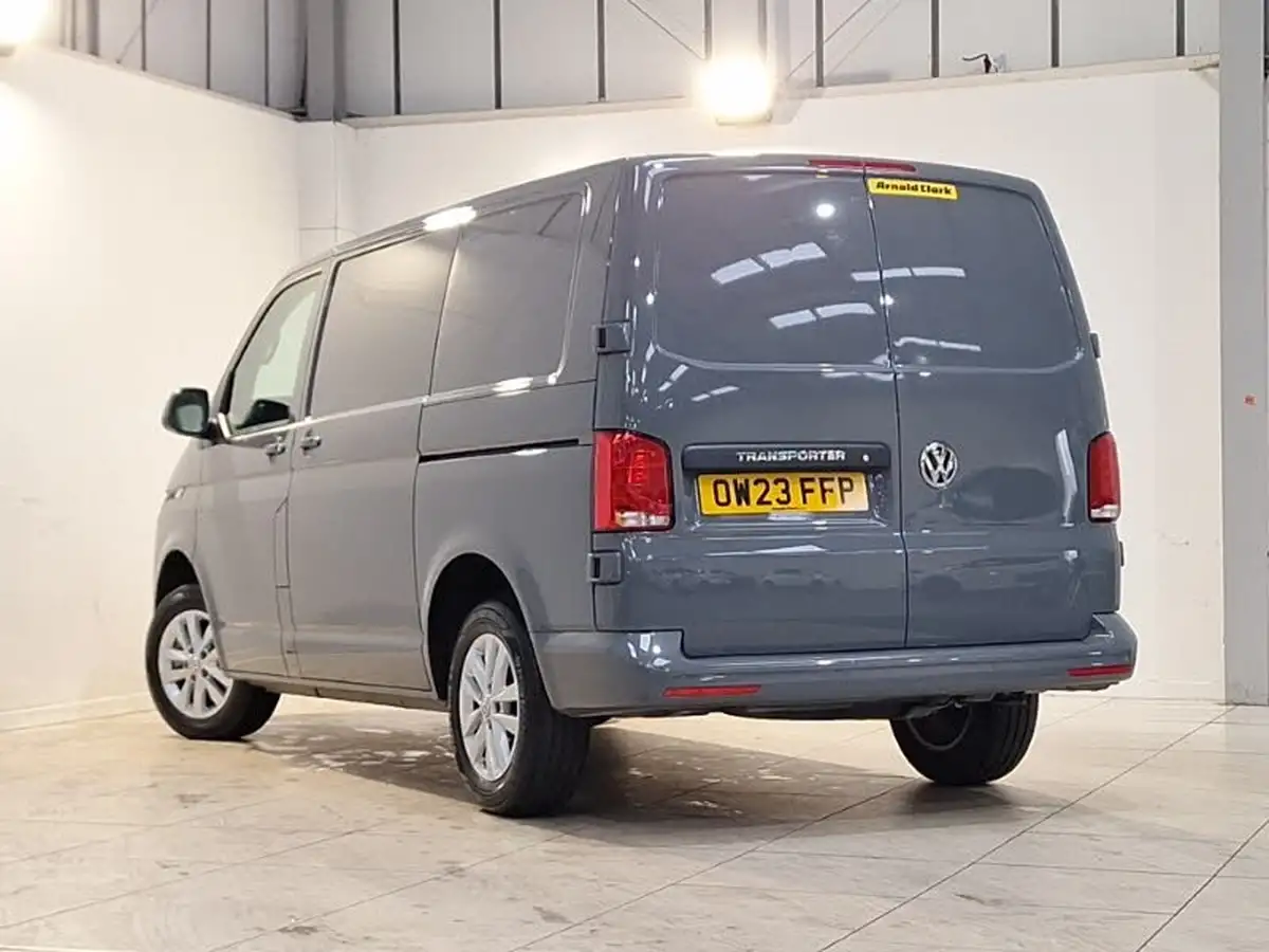 2022-volkswagen-transporter-20tdi-t28-highline-bmt-swb-110pseu6d-big-1