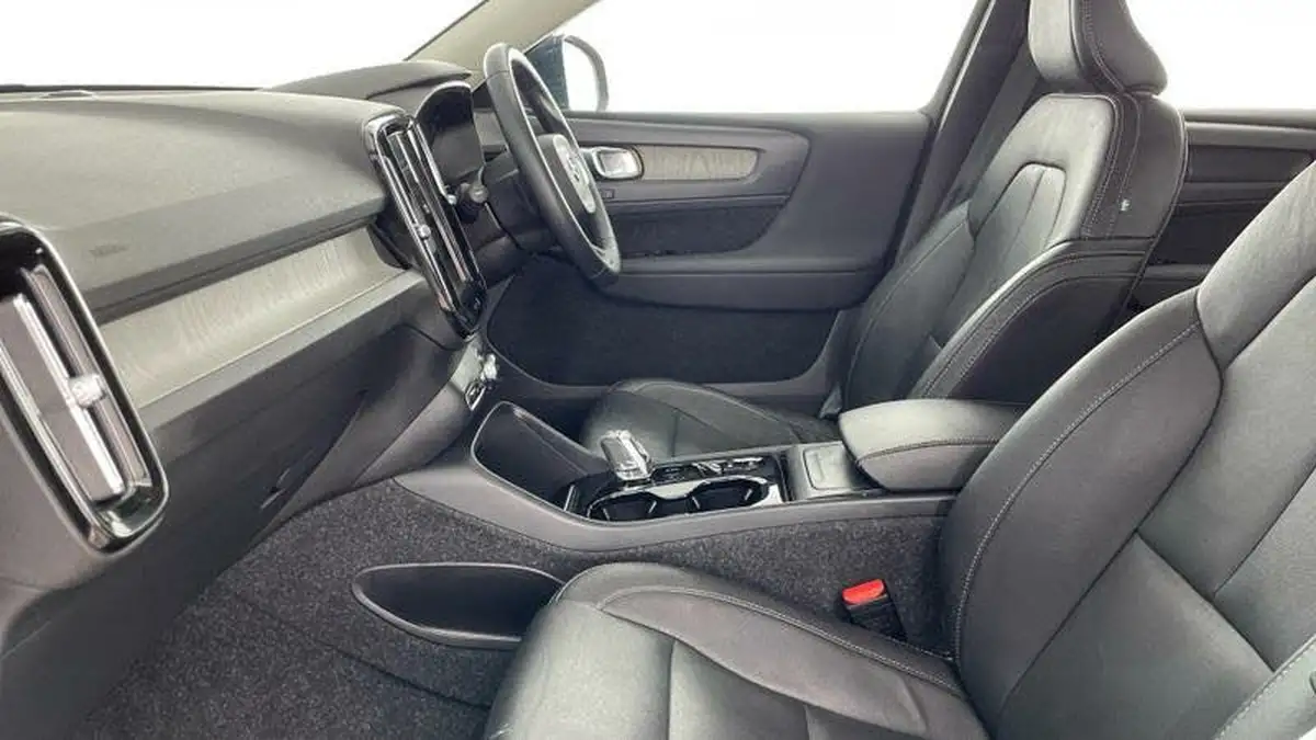 2021-volvo-xc40-20-b4-inscription-194bhp-auto-big-37