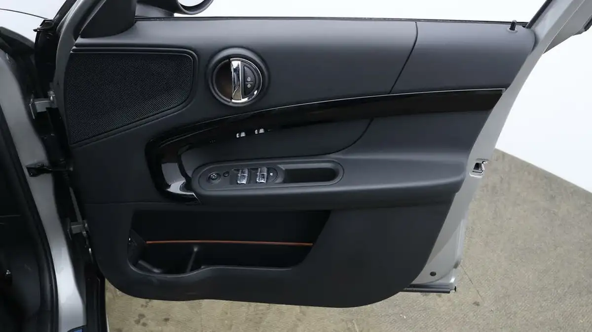 2023-mini-countryman-15-cooper-s-e-phev-classic-premium-big-14