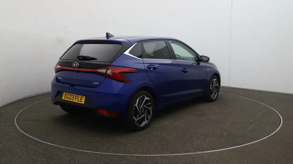 2023-hyundai-i20-10-t-gdi-premium-dct-big-54