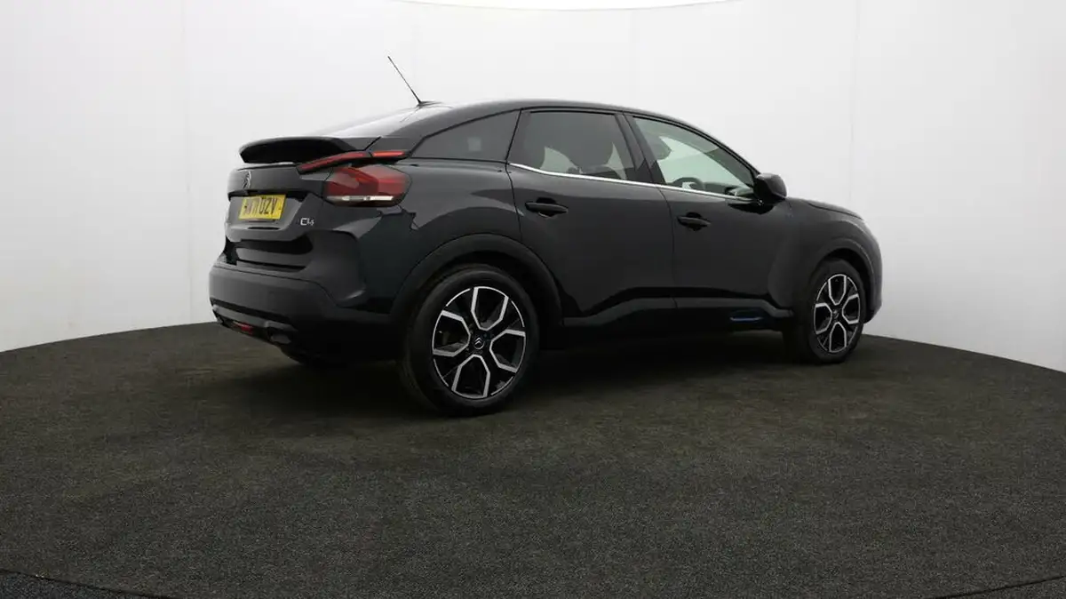2021-citroen-c4-e-shine-big-32