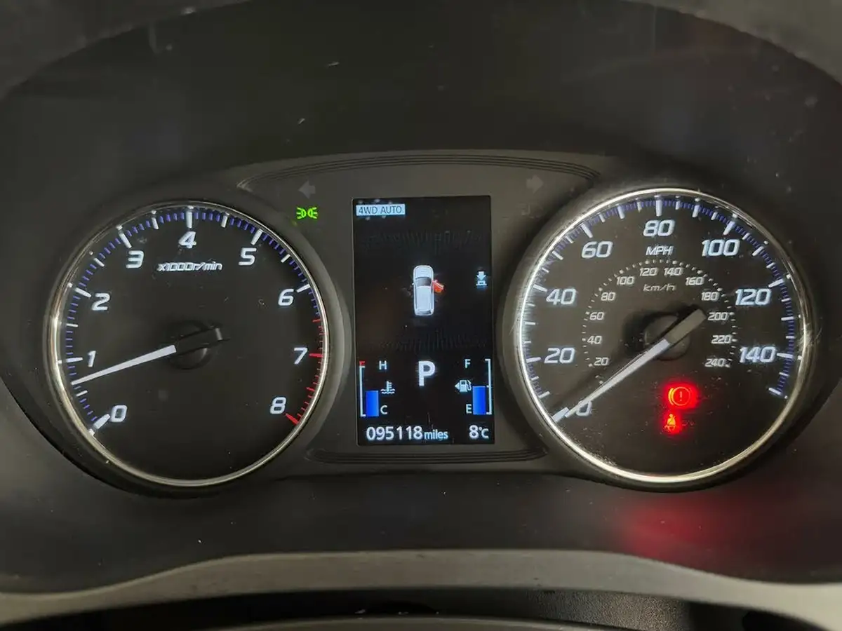 2019-mitsubishi-outlander-20-design-big-33