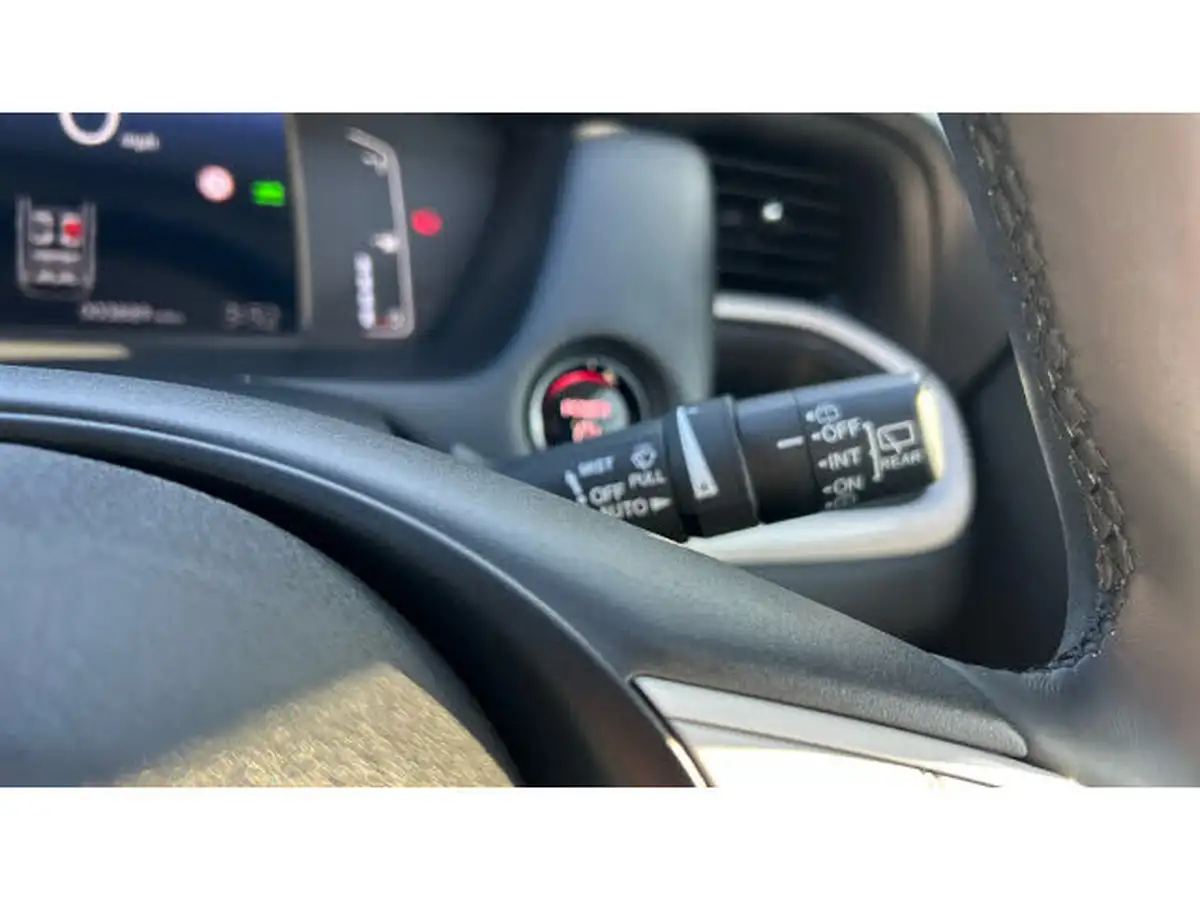 2024-honda-jazz-15-i-mmd-elegance-big-18