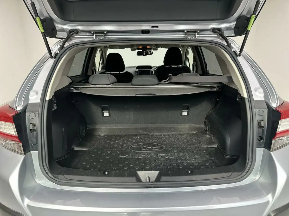 2018-subaru-xv-20i-se-156ps-ss-lineartronic-big-12