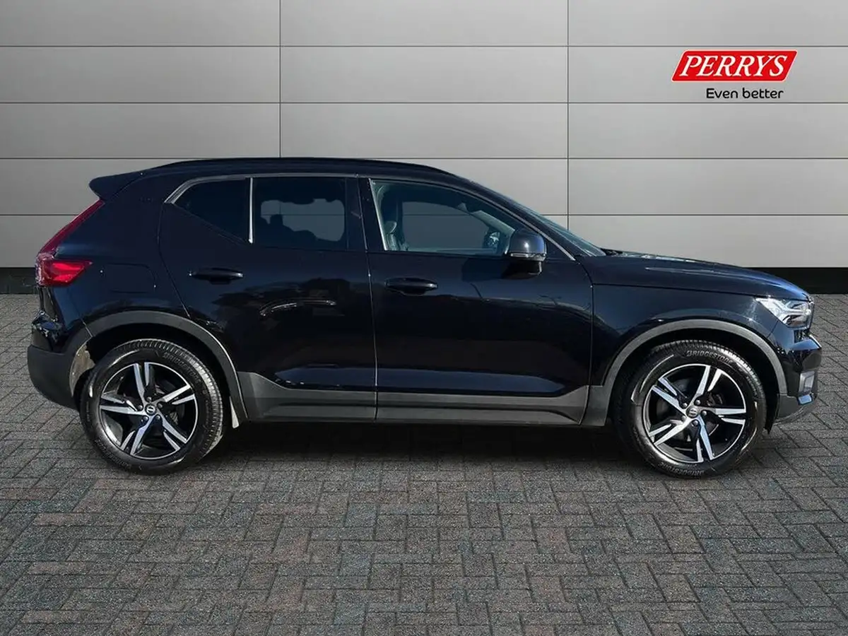2020-volvo-xc40-20-t4-r-design-awd-big-2