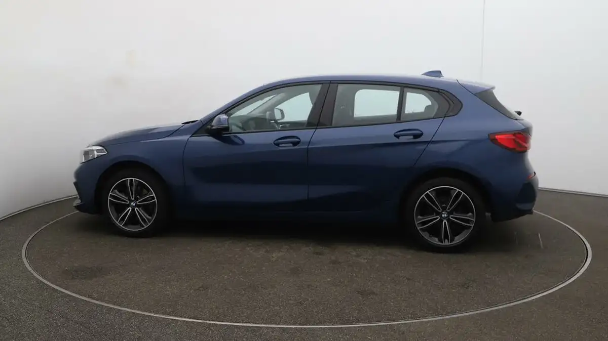 2021-bmw-1-series-15-118i-sport-lcp-big-49