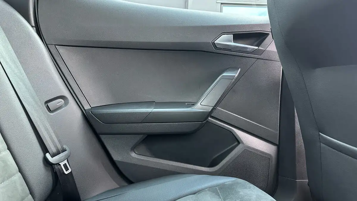 2022-seat-arona-10-tsi-fr-sport-big-50