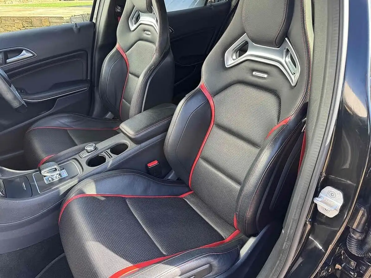 2015-mercedes-benz-gla-class-20-amg-big-26
