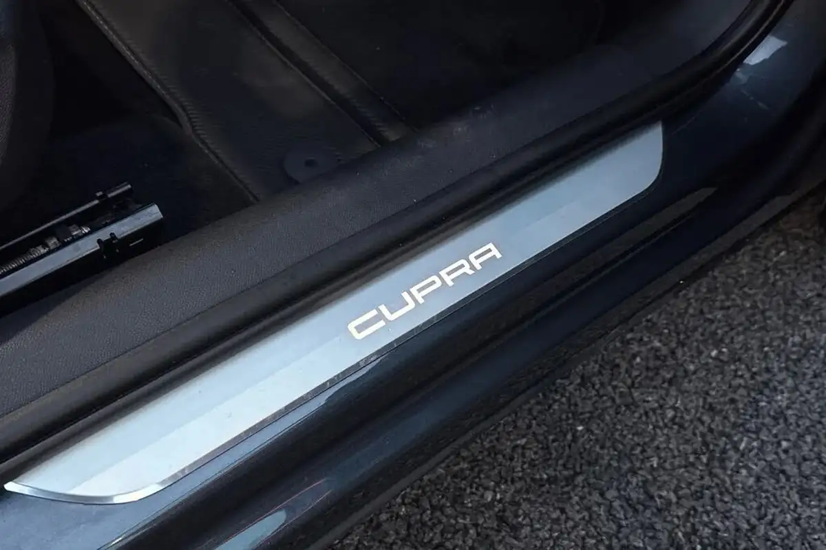 2021-cupra-formentor-20-tsi-vz2-big-30