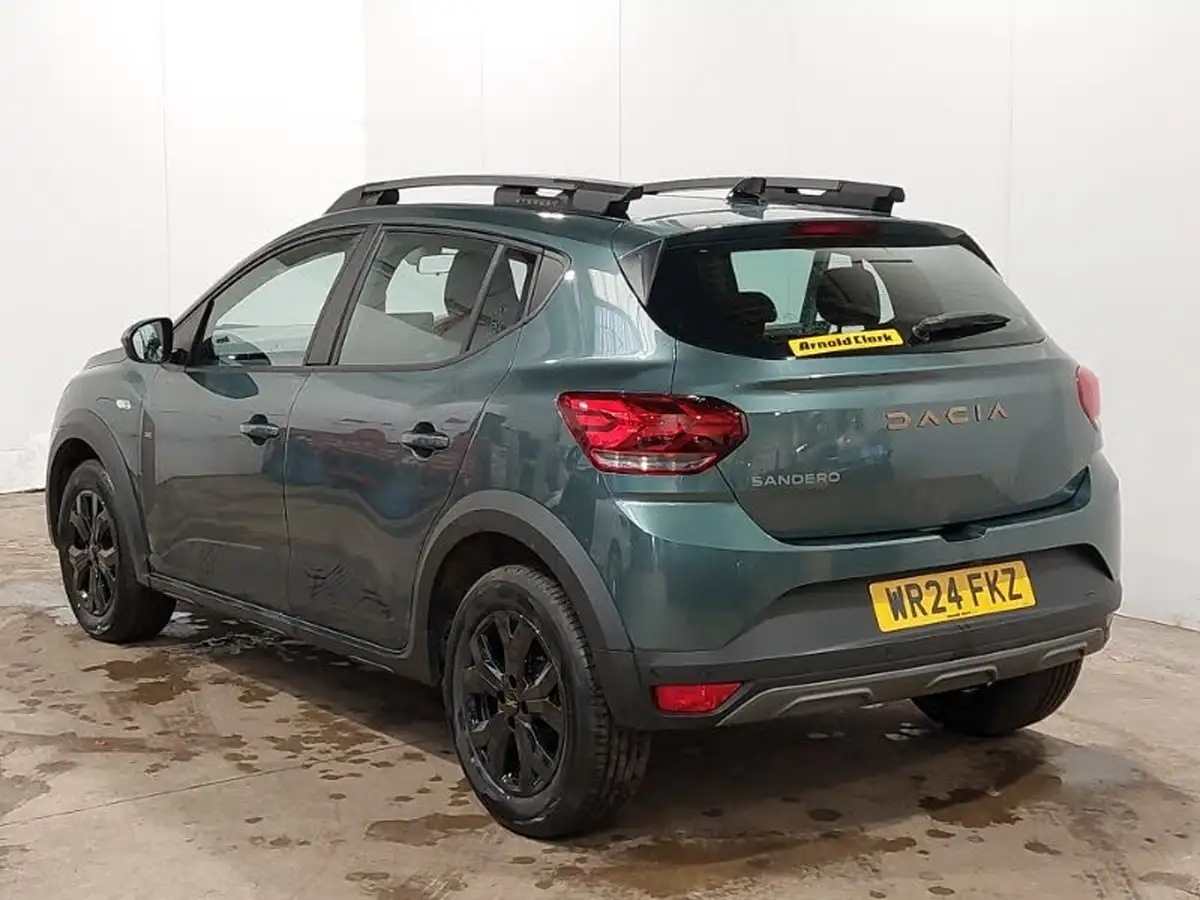 2024-dacia-sandero-stepway-10-tce-extreme-90bhp-big-1