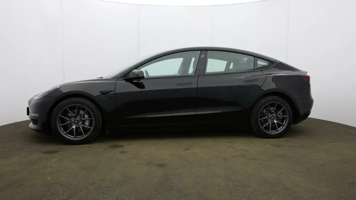 2021-tesla-model-3-e-long-range-awd-big-26
