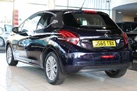 2015-peugeot-208-12-puretech-allure-110bhp-ss-5d-eat6-small-5