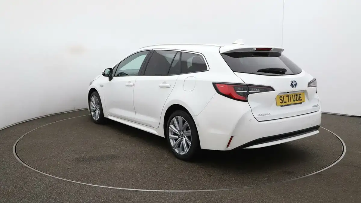 2021-toyota-corolla-18-vvt-i-design-trk-hatchback-5d-big-60