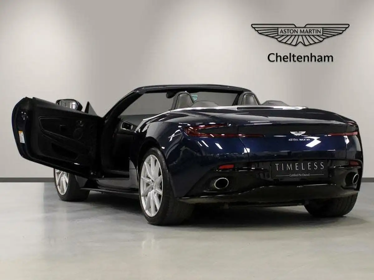 2018-aston-martin-db11-40-v8-big-24