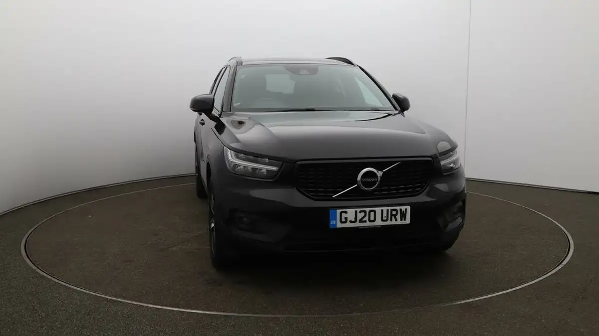 2020-volvo-xc40-15-t3-r-design-big-38