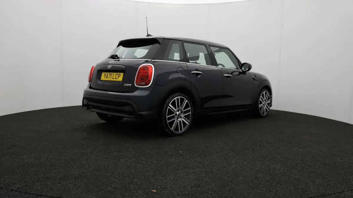2022-mini-cooper-15-cooper-exclusive-hatchback-5d-auto-big-30
