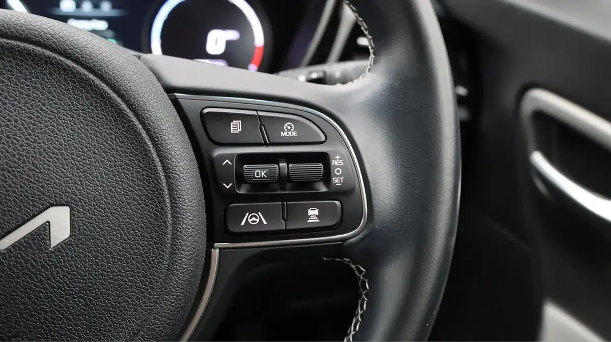 2022-kia-niro-ev-e-2-big-42
