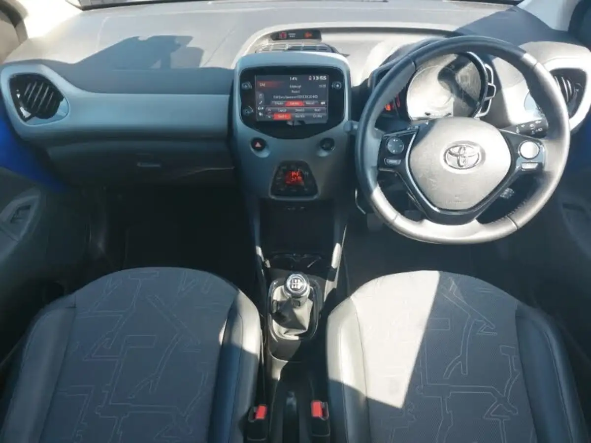 2018-toyota-aygo-big-2