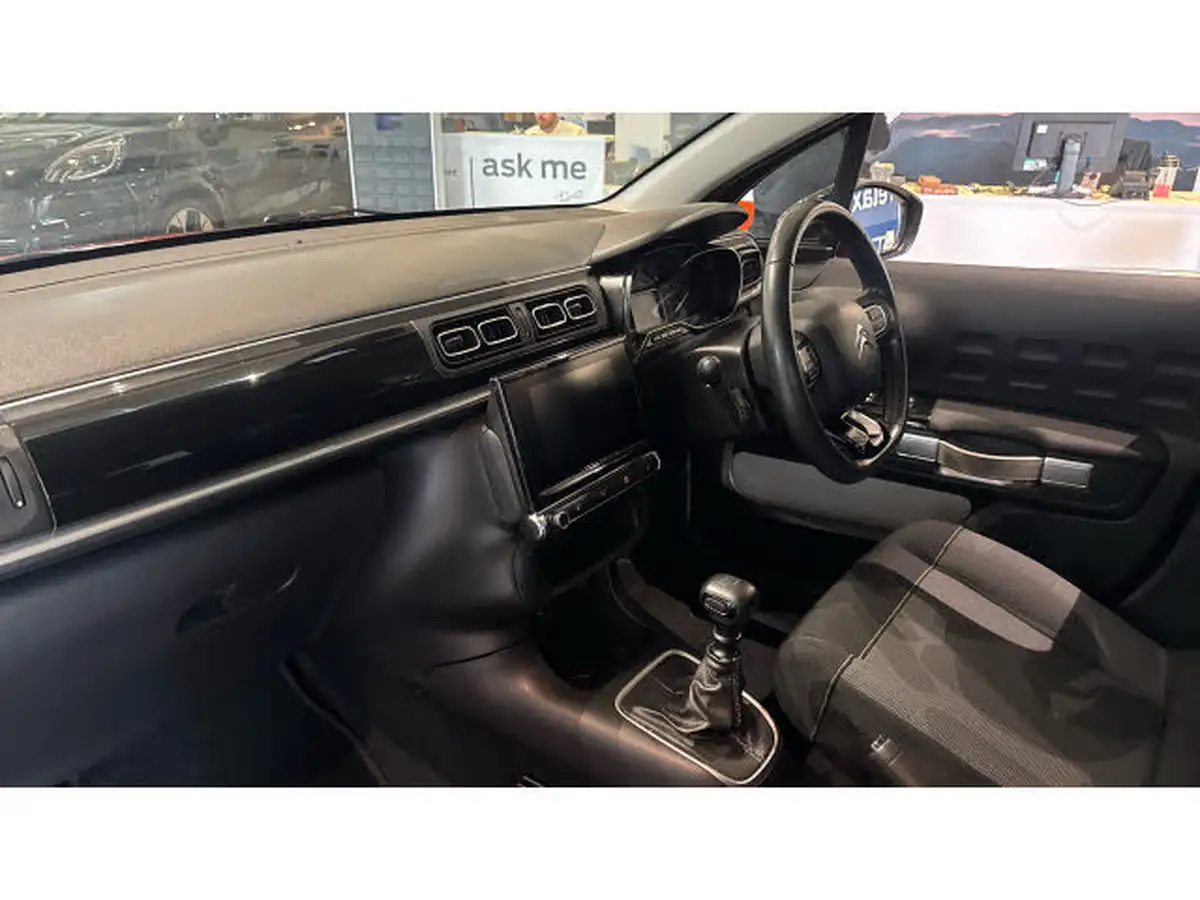 2019-citroen-c3-15bluehdi-flair-big-8