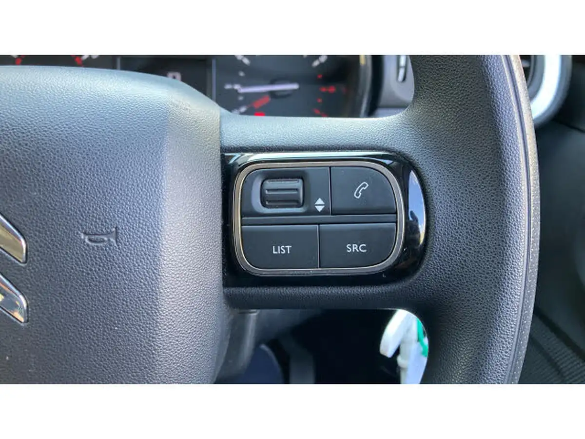 2018-citroen-c3-12-puretech-feel-82ps-big-21