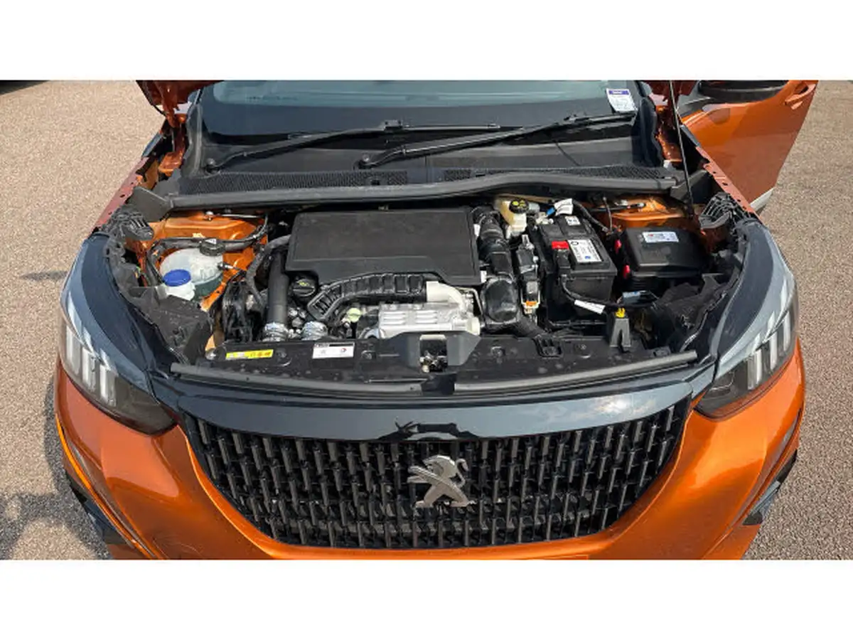 2022-peugeot-2008-suv-12-puretech-gt-big-7