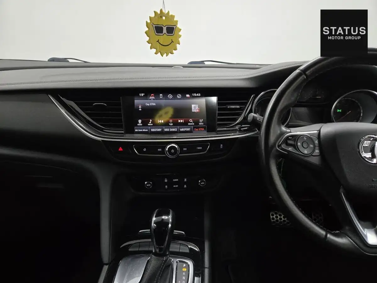 2017-vauxhall-insignia-grand-sport-16td-sri-nav-136ps-auto-big-13