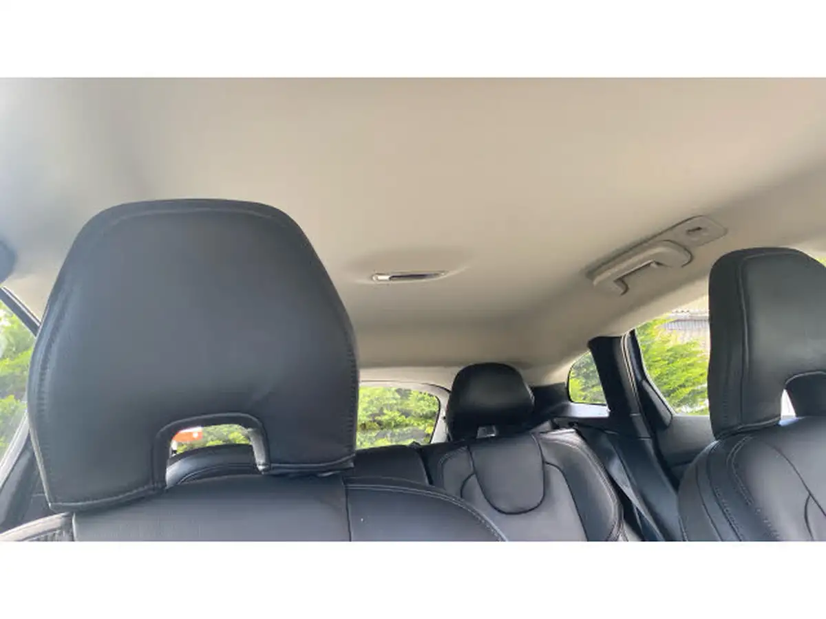 2019-volvo-v40-20td-d3-inscription-edition-big-35