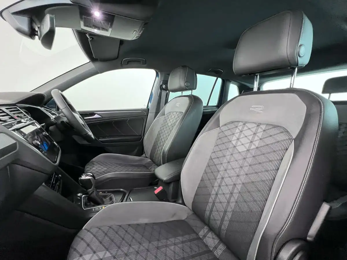 2020-volkswagen-tiguan-15-tsi-r-line-big-17