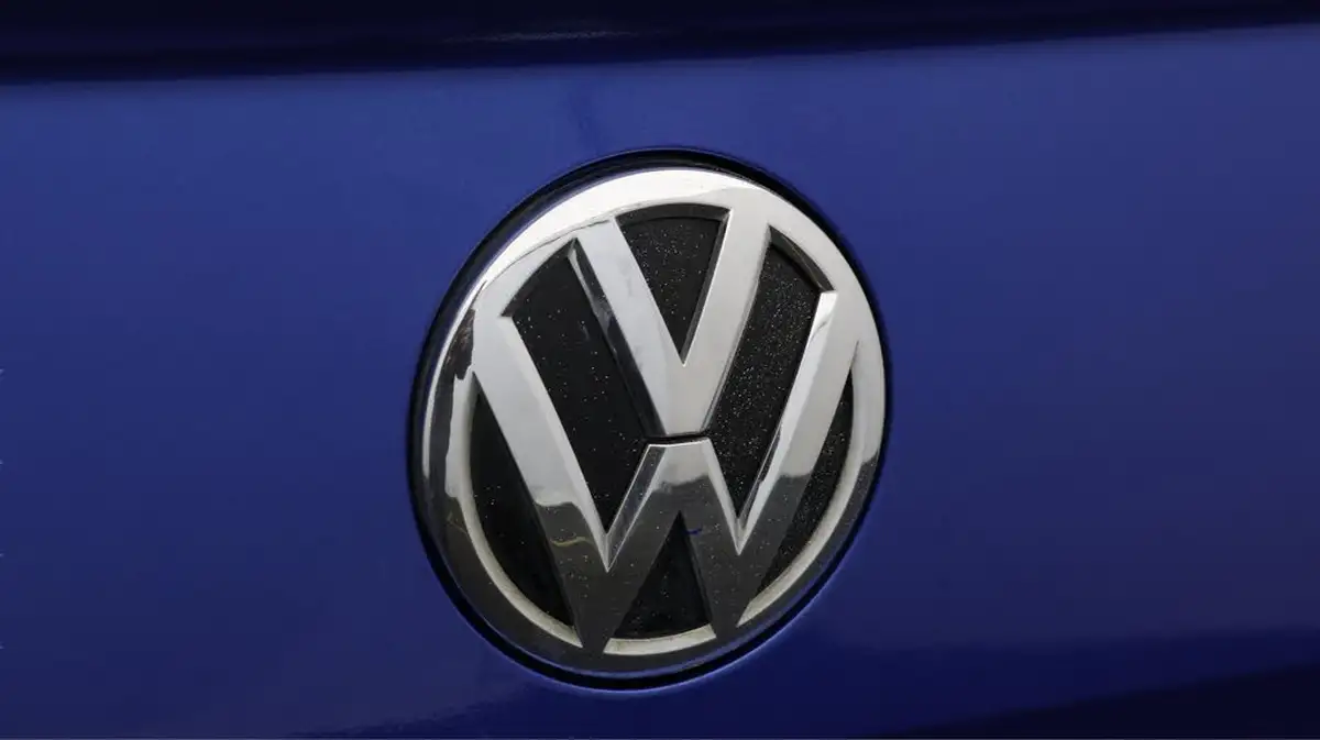 2018-volkswagen-t-roc-10-tsi-se-big-20