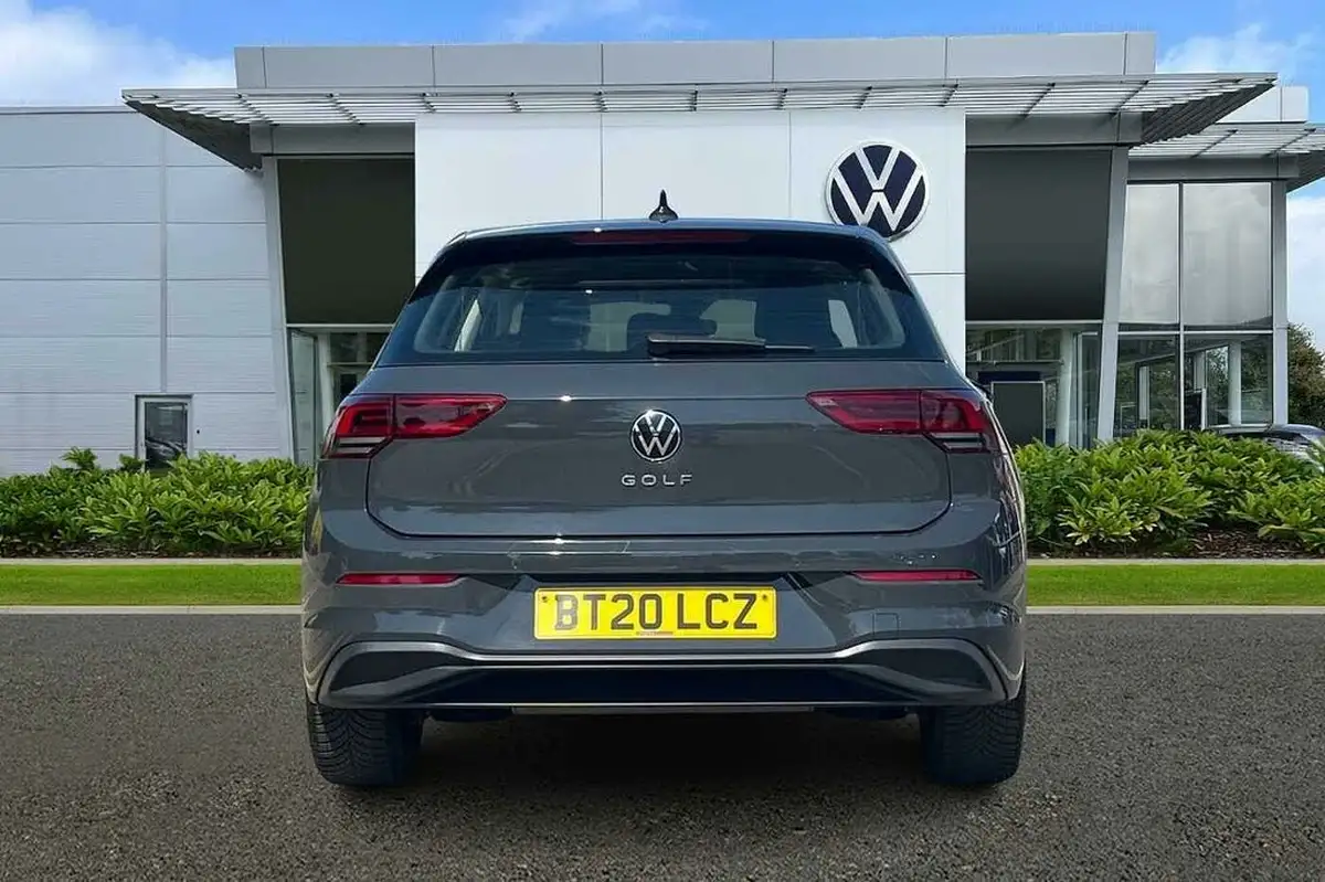 2020-volkswagen-golf-15-tsi-life-130ps-hatchback-big-8