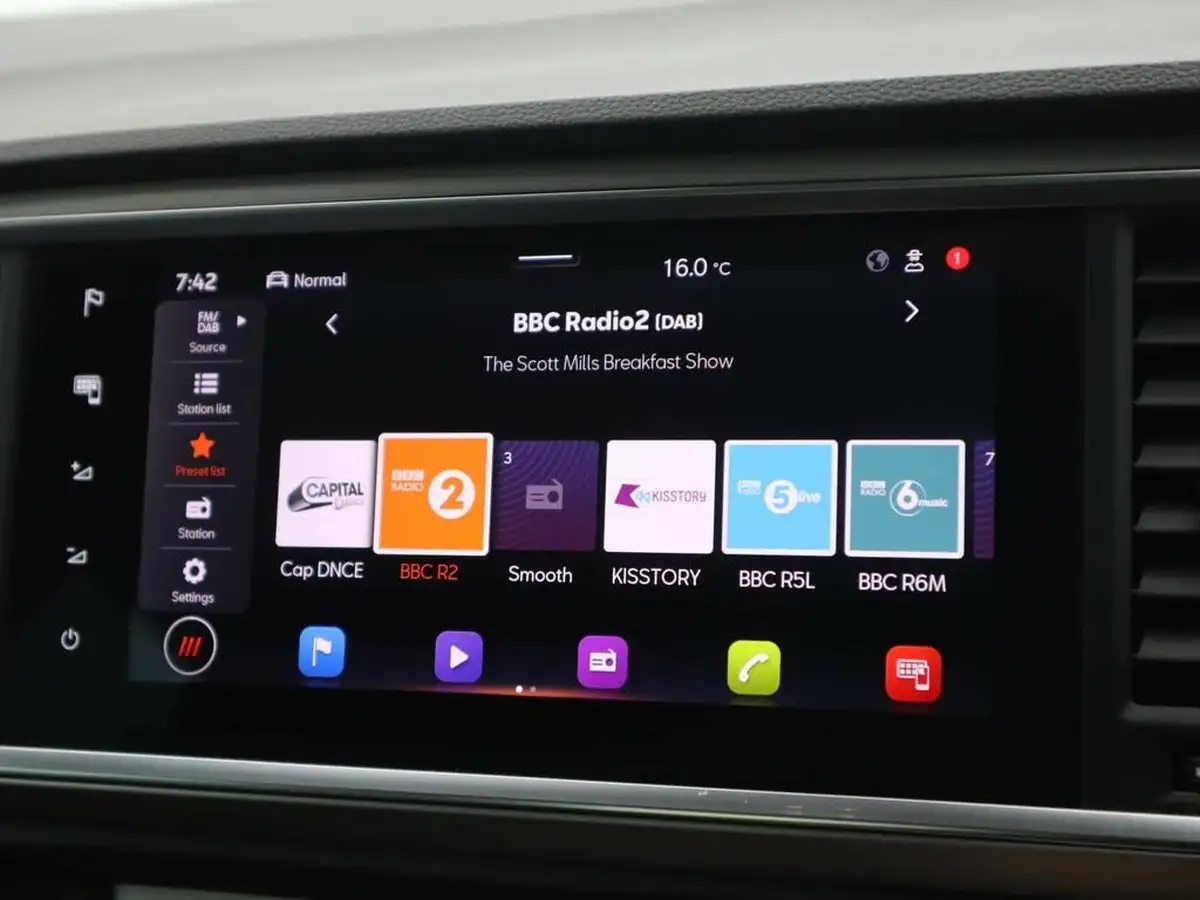 2023-seat-ateca-15-ecotsi-xperience-lux-dsg-big-24