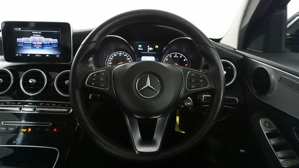 2014-mercedes-benz-c-class-20-c200-sport-saloon-4d-7g-tronic-plus-big-16