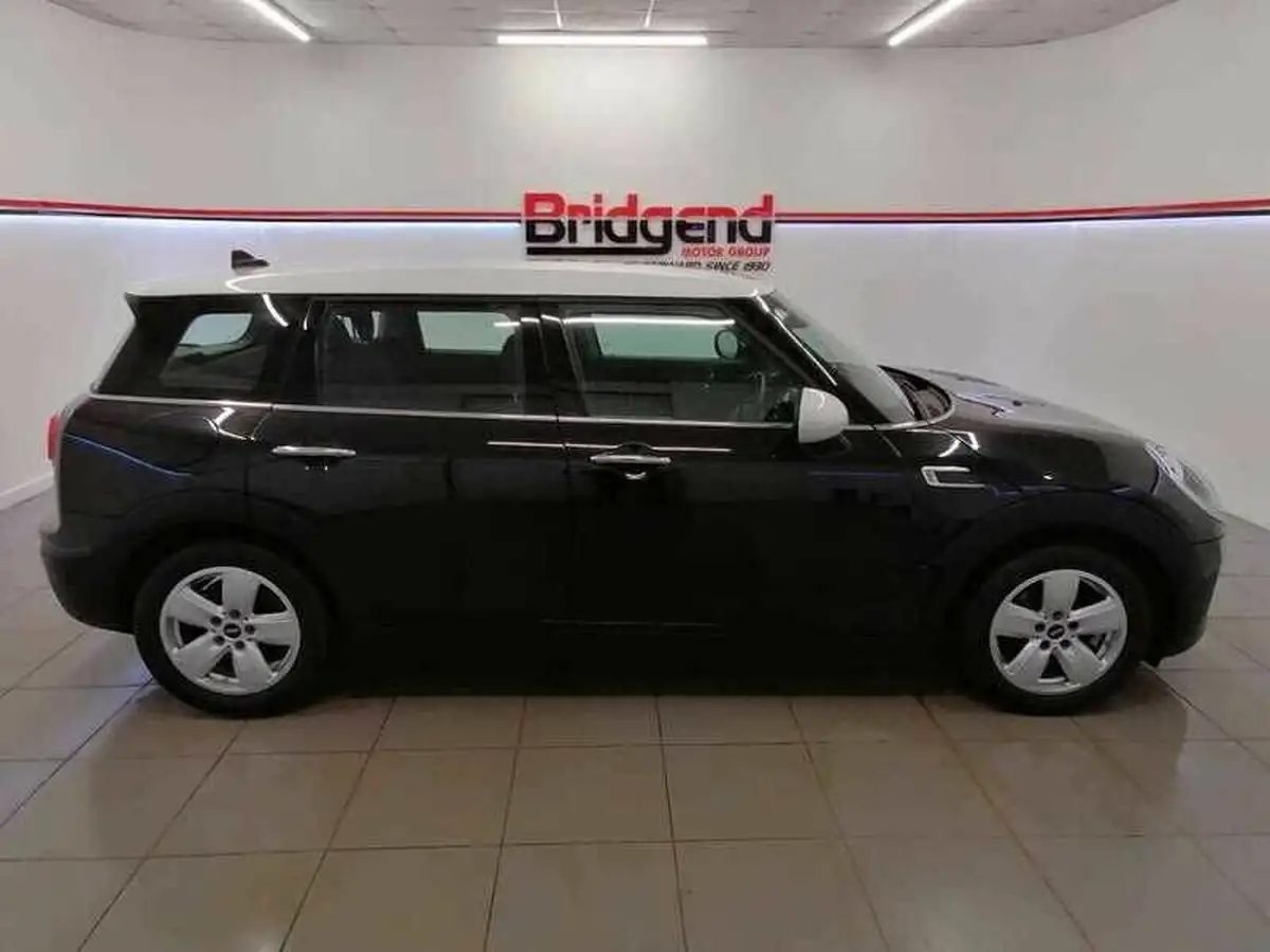2018-mini-clubman-15-cooper-big-2