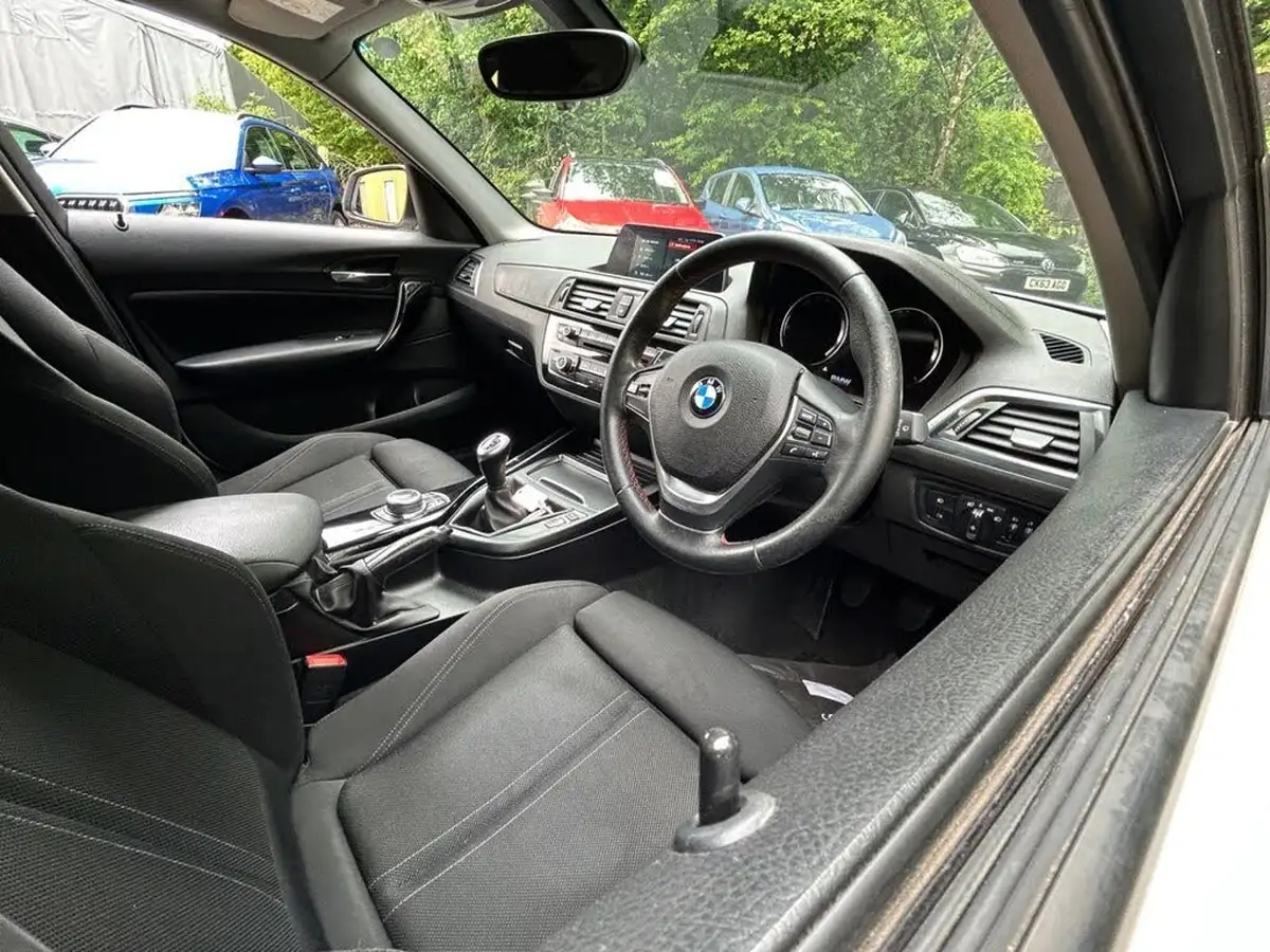 2019-bmw-1-series-15-118i-sport-138bhp-5d-big-19