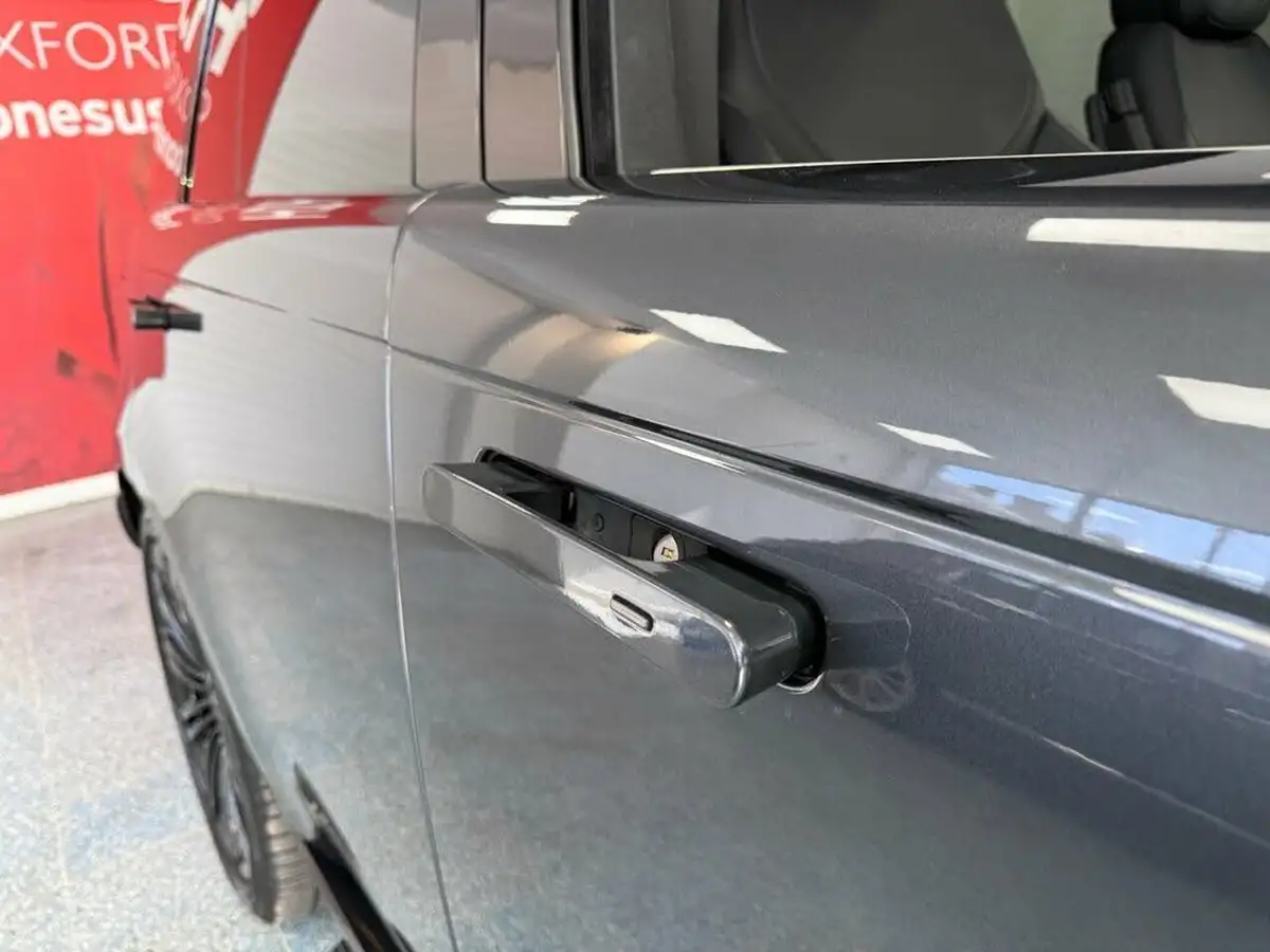 2022-land-rover-range-rover-30-d350-hse-big-56