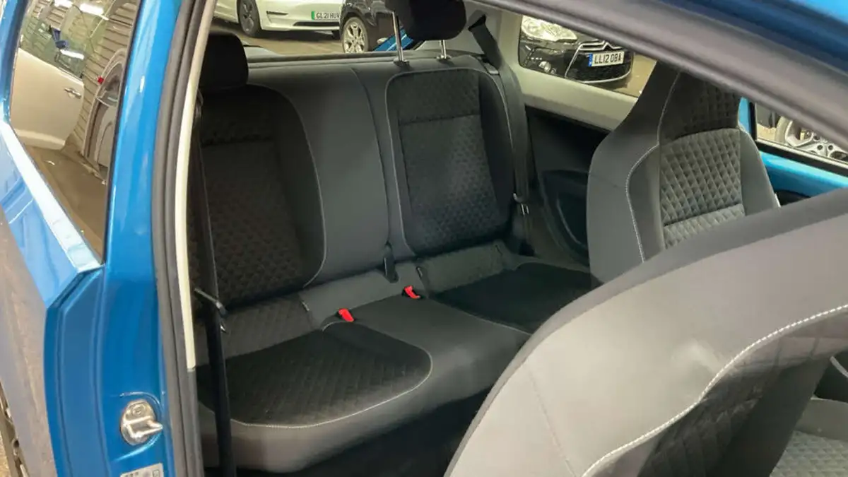 2018-skoda-citigo-10-colour-edition-3d-big-10