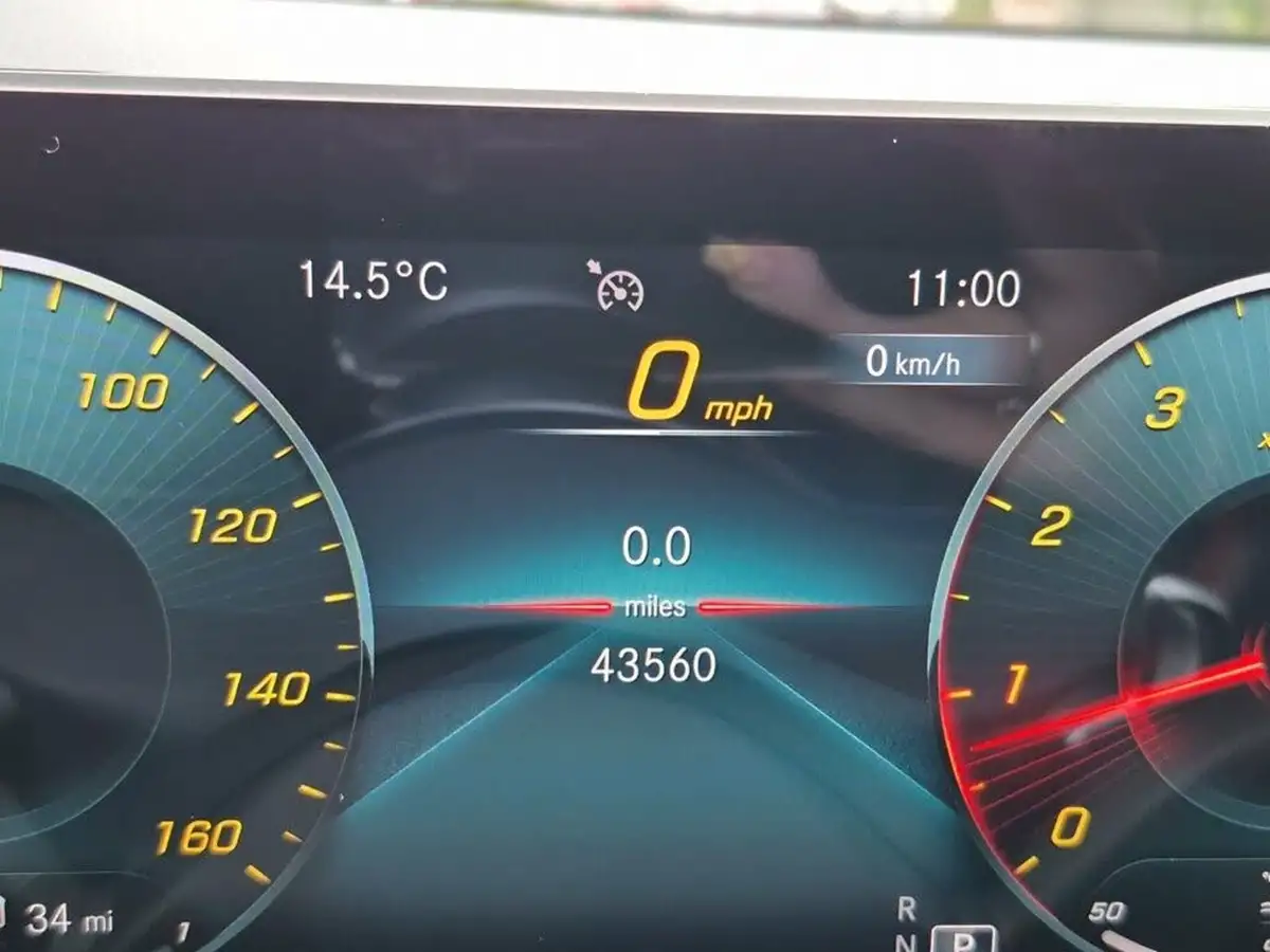 2019-mercedes-benz-a-class-20-a250-amg-line-premium-hatchback-5d-big-26