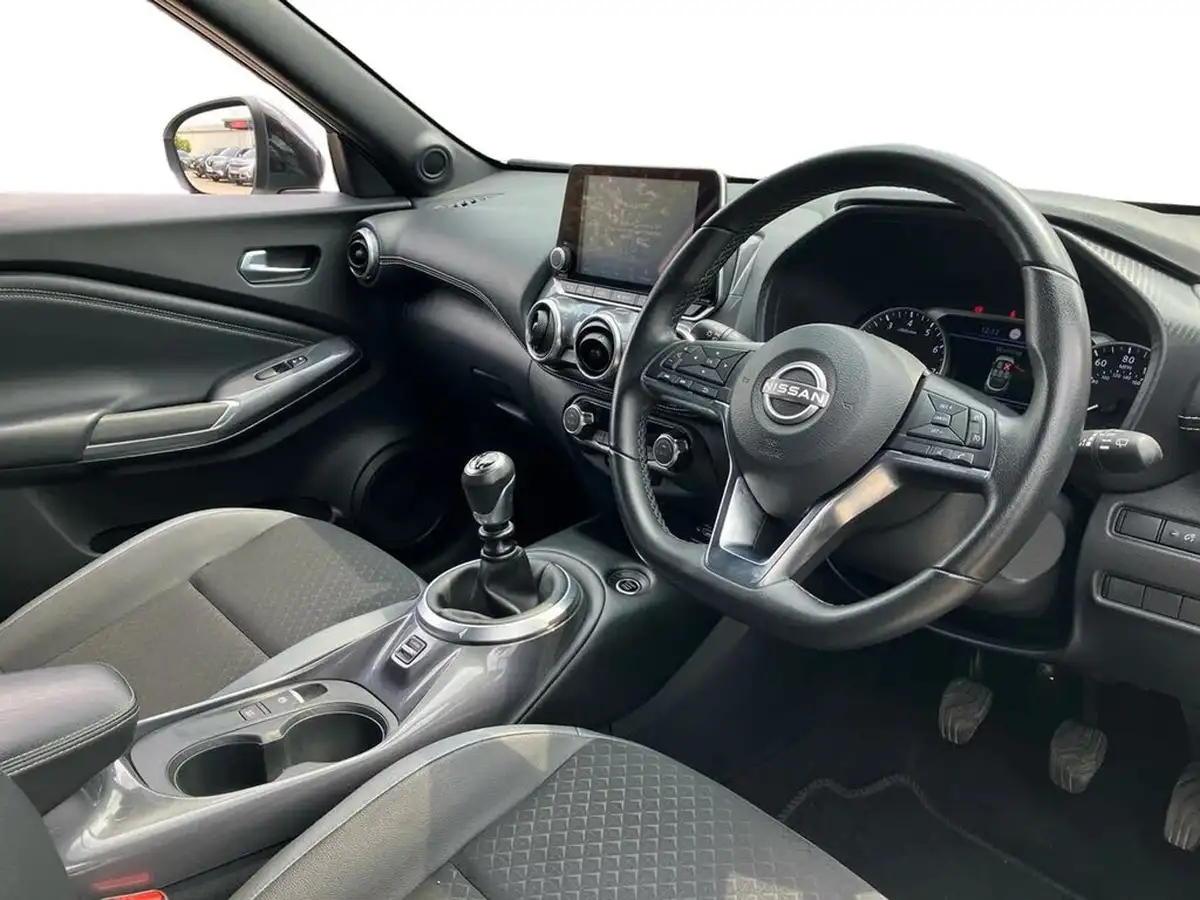 2023-nissan-juke-10-dig-t-n-connecta-big-8