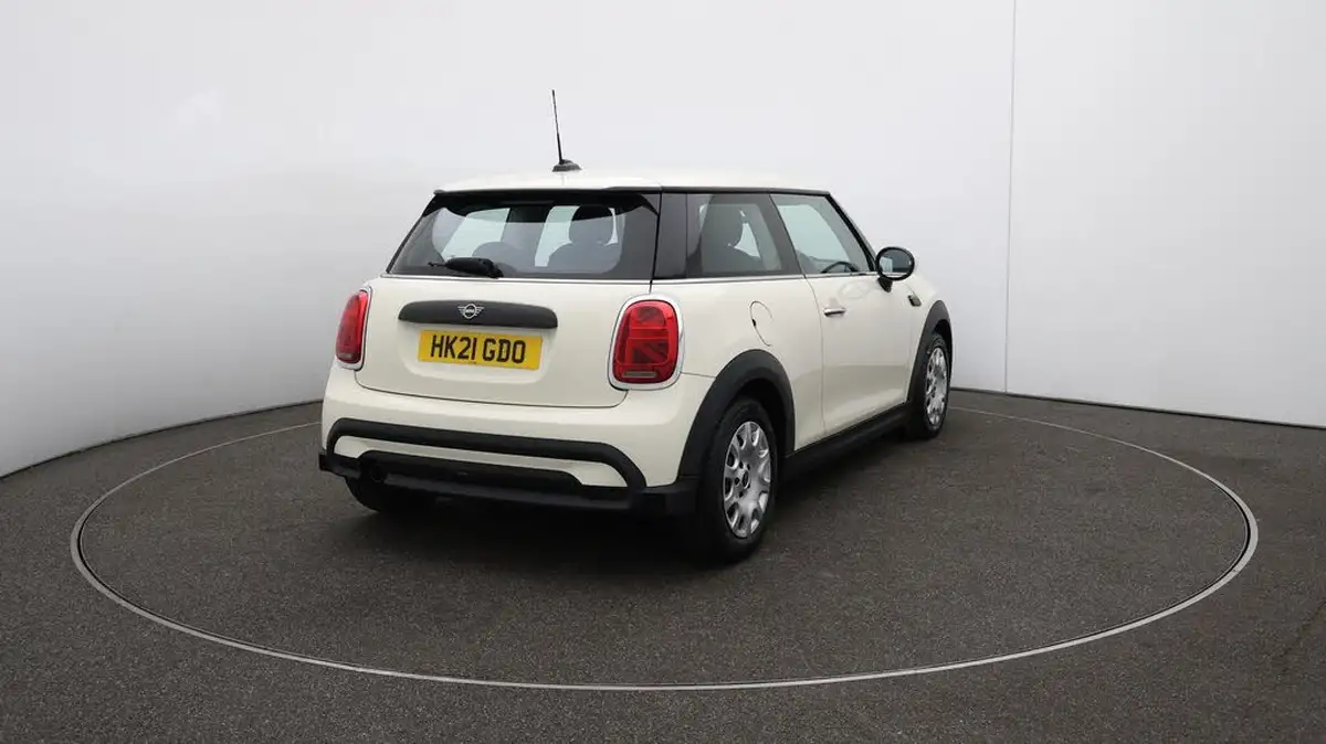 2021-mini-cooper-15-one-classic-3d-big-53
