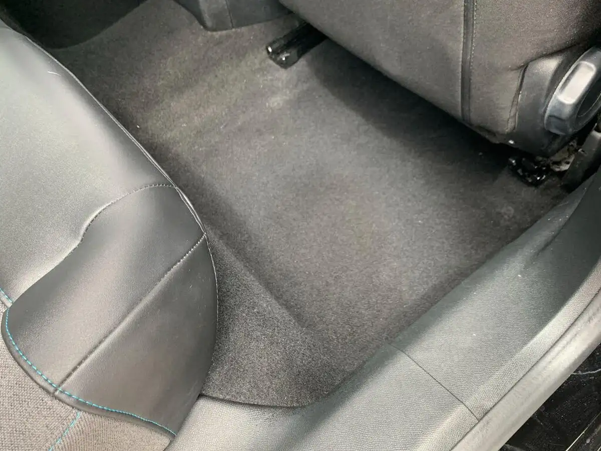 2021-citroen-c4-12-puretech-shine-130ps-big-49