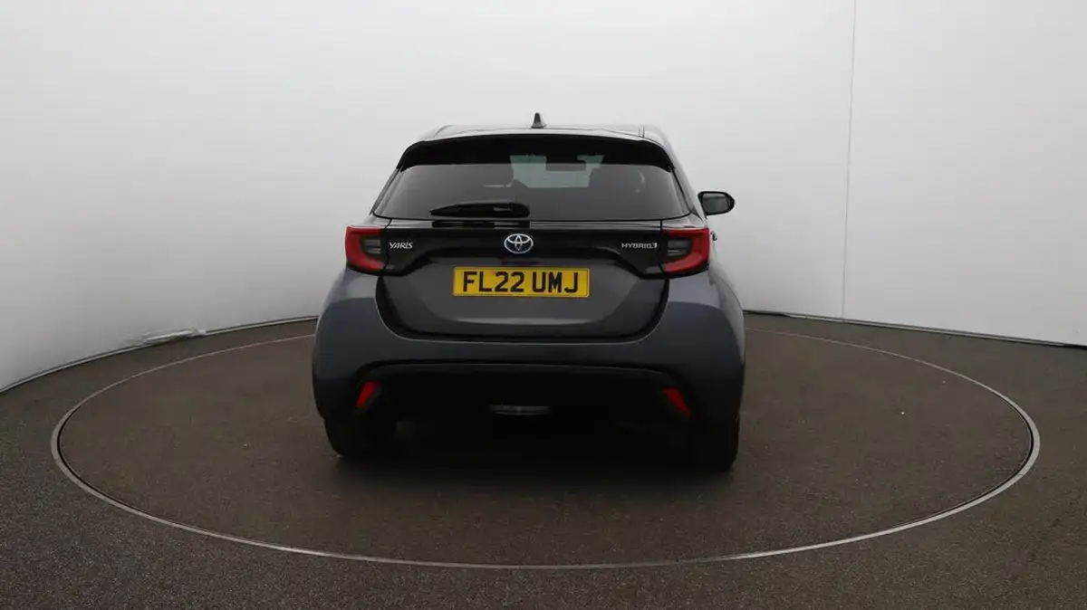 2022-toyota-yaris-15-vvt-i-excel-big-49