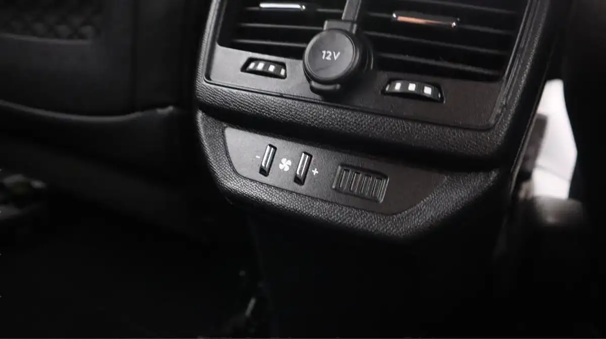 2020-peugeot-5008-suv-15-bluehdi-gt-line-big-23
