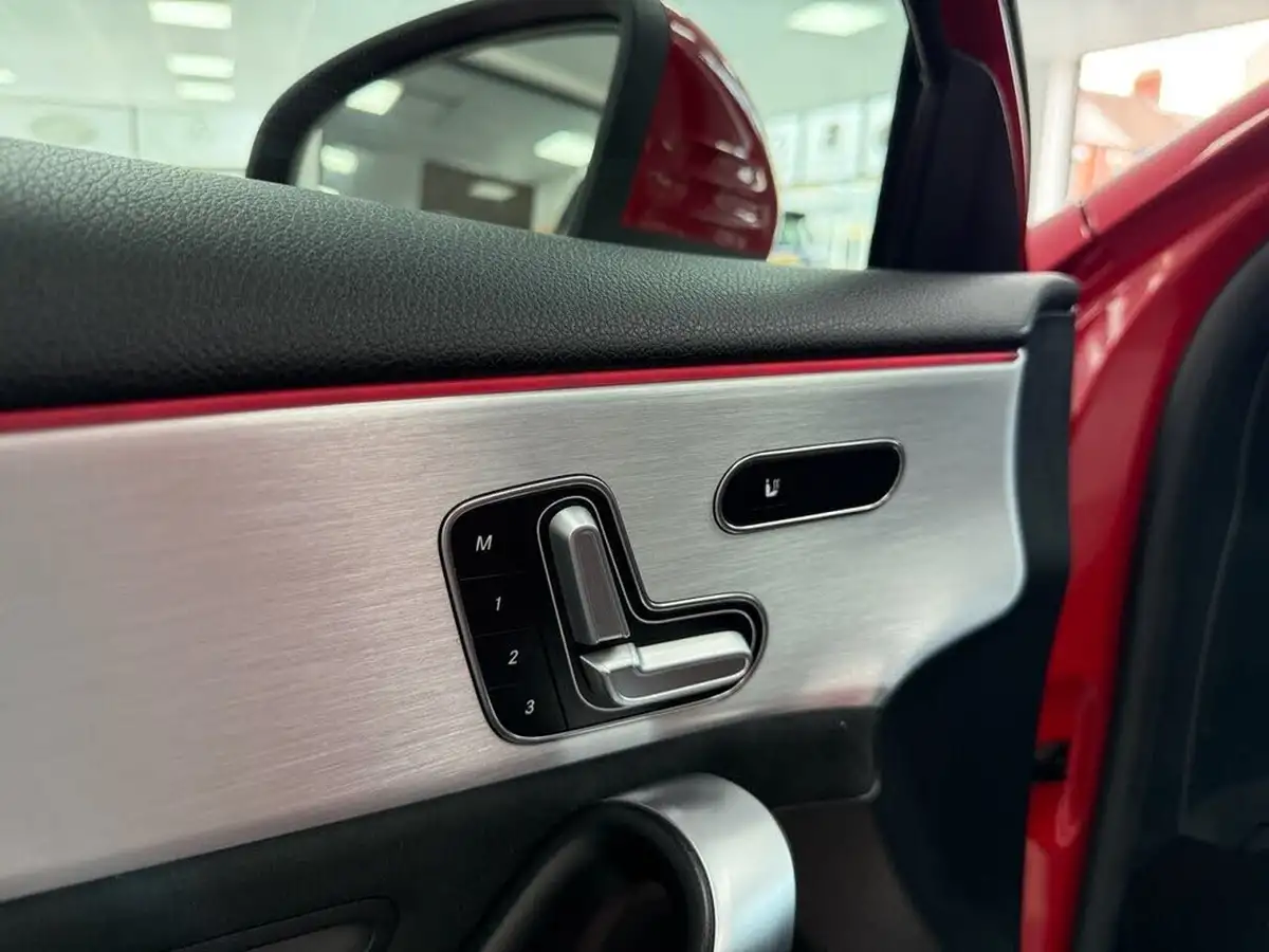 2019-mercedes-benz-a-class-13-a200-amg-line-premium-plus-hatchback-5d-big-19