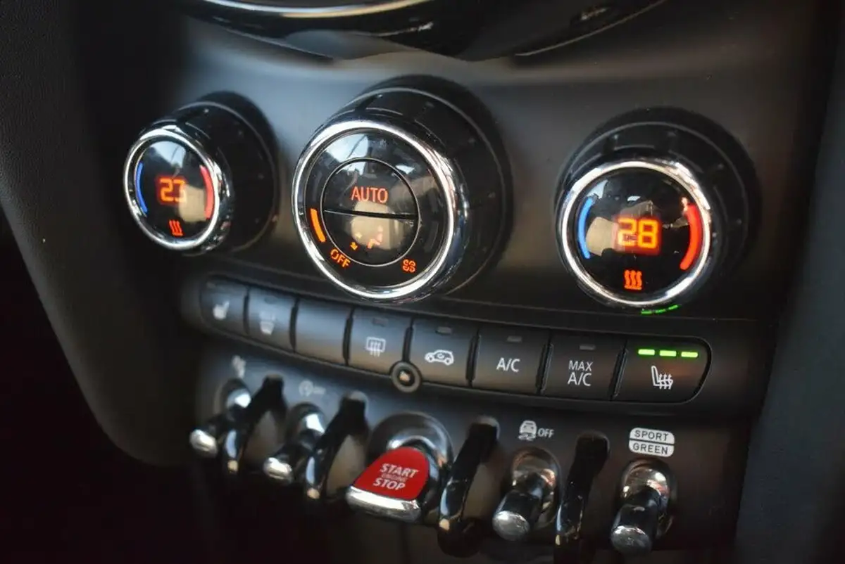 2021-mini-cooper-15-cooper-exclusive-convertible-2d-auto-big-17