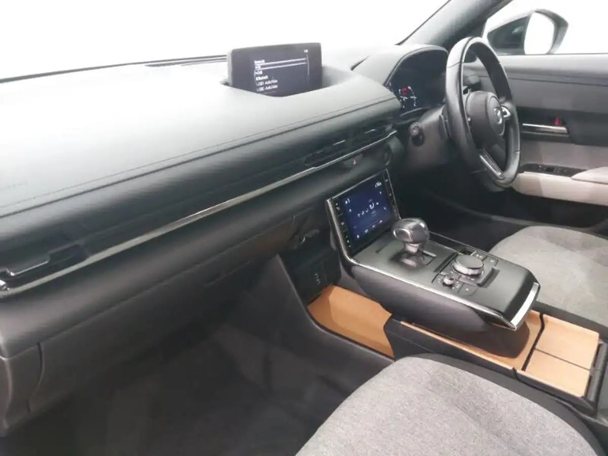 2022-mazda-mx-30-e-se-l-lux-big-4